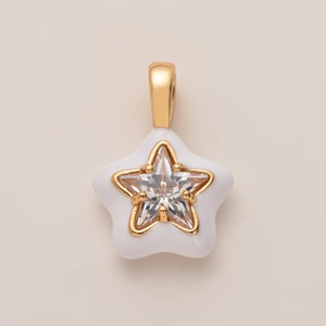 Collana con ciondolo a stella placcata oro 18 carati con smalto bianco e zircone stella