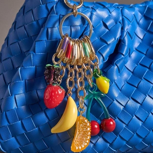 Fashion Fruit Ocean Theme Bag Charm Keychain 14K Gold Plated Copper Shell Artificial Pearl Pendant For Women DIY Jewelry Bag Accessories