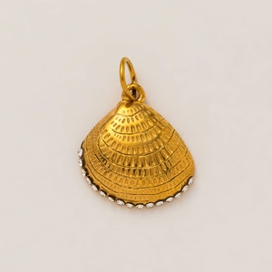 Golden fan-shaped pendant with radial texture, small rhinestones and 18K gold plating