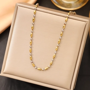 Elegante Edelstahl Perlenkette 18K Vergoldet Schlüsselbeinkette Minimalistische Reisperlen Schmuck Für Damen Geschenk