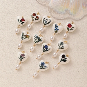 Pendentifs cœur fleuri et perles en plaqué or 18k pour création de bijoux DIY