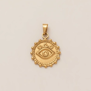 Détail du pendentif œil soleil lune en acier inoxydable plaqué or 18K avec motifs géométriques
