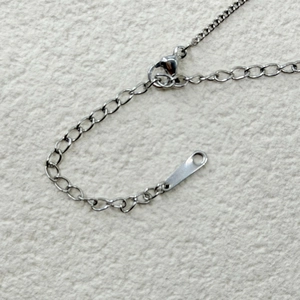 Minimalistische Edelstahl O-Kette mit Karabinerverschluss und Verlängerungskette