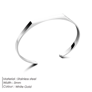 Moderner 5mm geometrischer Armreif aus poliertem Edelstahl in Weißgold-Optik