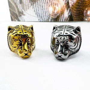 Men Vintage Stainless Steel Tiger Head Ring Retro Domineering 3D Carved Animal Punk Hip Hop Biker Finger Ring Jewelry Gift