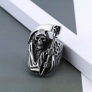 Anello vintage da uomo in acciaio inossidabile con teschio e falce della morte
