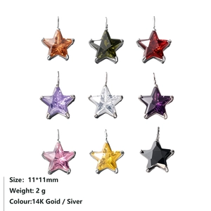 Pendentifs étoile en acier inoxydable avec zircons colorés présentés en matrice 3x3