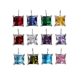 Set van 12 kleurrijke 5mm zirkonia hangers in prinsesslijpsel op stalen houders