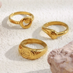 3er-Set aus 18K vergoldeten Edelstahlringen mit Spiralstruktur im Boho-Stil für Damen