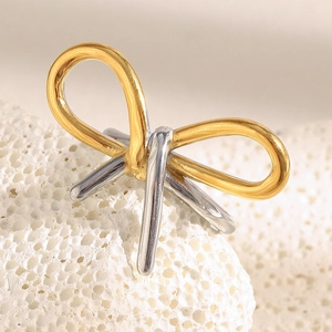 Bague Noeud Papillon Acier Inoxydable Plaqué Or 18K Bicolore Design Minimaliste Bijoux De Mode Élégants Pour Femmes