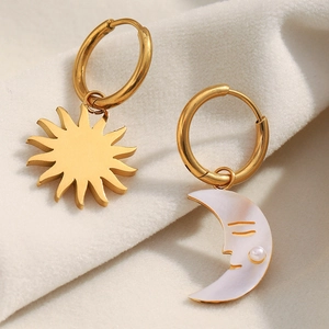 Chic 18K gold plated stainless steel hoop earrings with sun and moon mismatched pendants