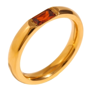 Anello minimalista in acciaio inossidabile placcato oro 18K con zircone arancione rettangolare
