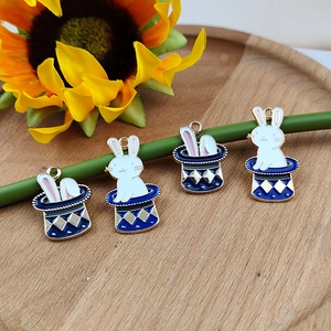 Charmants pendentifs lapin chapeau magique en émail pour bijoux DIY bleu et blanc
