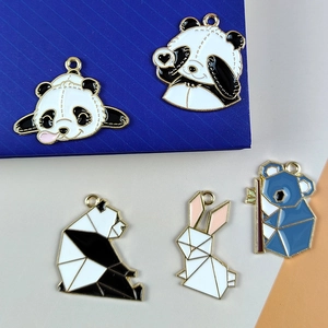 DIY sieraden bedeltjes met cartoon panda, koala en konijn emaille legering hangers