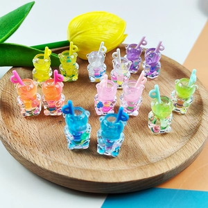 Pendentifs gobelet ours colorés en résine pour la création de bijoux DIY en diverses couleurs