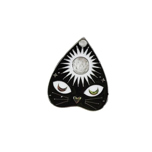 Pendentif en forme de cœur avec chat noir et planchette mystique en alliage argenté