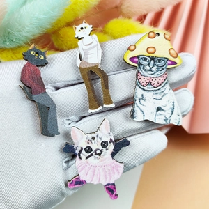 Ciondoli gatto in legno cartone animato con cappello a fungo per decorazioni e gioielli fai da te