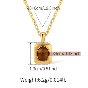 Dimensions détaillées du collier plaqué or 18 carats avec pendentif en pierre œil de tigre