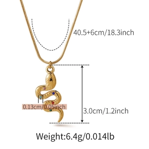 Specifiche dettagliate delle dimensioni della collana con ciondolo a serpente dorato