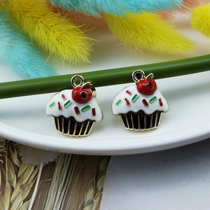 DIY cupcake pendant with white enamel and red rhinestone for jewelry making