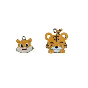 Pendentifs tigre de dessin animé en émail coloré pour la fabrication de bijoux DIY