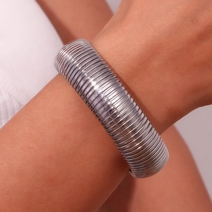 20mm wide silver-tone stretch snake chain bracelet in polished stainless steel for women