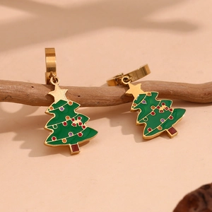 Orecchini ad albero di Natale in acciaio placcato oro 18K con smalto verde e punti colorati