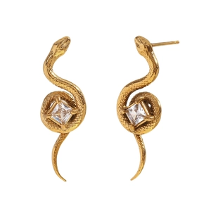 Boucles d'oreilles serpent dorées avec zircon carré et motif d'écailles texturées