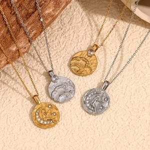 Colliers vintage en or 18K et argent avec pendentifs célestes soleil lune et cristaux