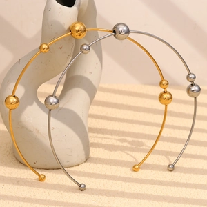 Girocolli minimalisti in acciaio inossidabile placcato oro 18K con perline per donna