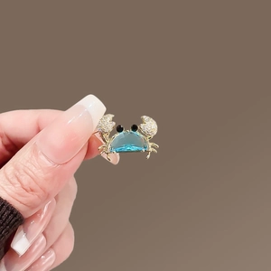 Mini Broche Crabe en Alliage de Strass Doré Accessoire Forme d'Animal pour Femme Vacances d'Été Plage Bijoux Décoratifs