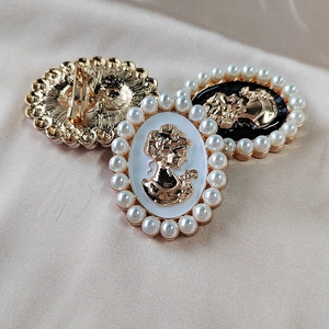 Vintage palace style cameo brooch with pearls in black and white finish for women