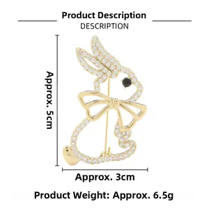Détails de la broche lapin en strass avec dimensions 5cm de hauteur et 3cm de largeur