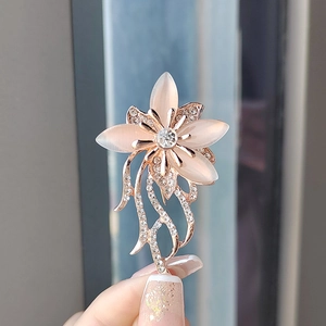 Broche Orchidée Style Palais Vintage pour Femme Élégante Broche en Alliage de Strass Accessoire de Vêtement Cadeau
