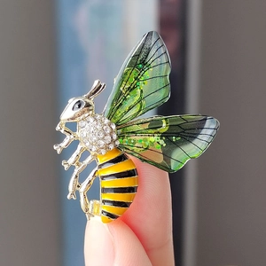 Vintage Legierung Biene Zikade Brosche Für Damen Grüne Harzflügel Strass Eingelegt Elegante Tierbrosche Modeschmuck