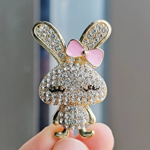 Japanese Style Rabbit Brooch For Women Alloy Rhinestone Enamel Animal Pin Jewelry With Imitation Artificial Pearl Heart Star Pattern