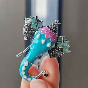 Broche de elefante vintage con esmalte azul y cristales de colores para mujer