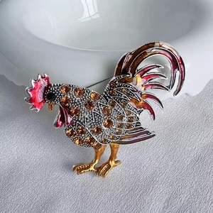 Exquisite Vintage Hahn Brosche mit orangefarbenen Strasssteinen und roter Emaille