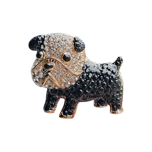 Sprankelende Franse bulldog broche met zwart-witte steentjes in een gouden afwerking