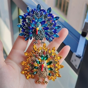 Retro Alloy Rhinestone Turkey Brooch Creative Thanksgiving Peacock Animal Pin Personalized Coat Accessories For Women Men