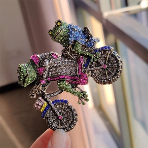 Vintage style frog riding motorcycle brooch with colorful rhinestones on alloy base