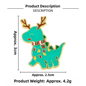 Détail du pin's dinosaure de Noël en émail avec bois de renne et guirlande lumineuse