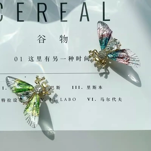 Spilla Ape in Lega Vintage Con Intarsio di Strass e Perla Artificiale Ali Trasparenti Sfumate Insetto Gioielli da Donna