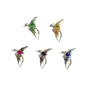 Broche phénix de luxe avec cristaux étincelants et strass en cinq couleurs vibrantes