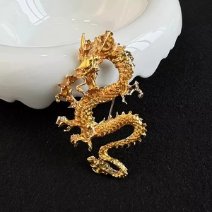 Vintage Chinesischer Drache Brosche Für Damen Herren Gold Legierung Drachentotem Corsage Pin Ethno-Stil Anzug Mantel Mode Schmuck Zubehör