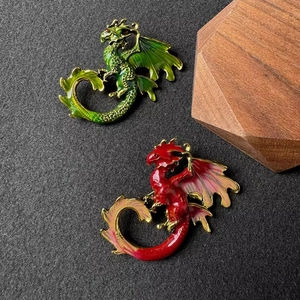 Broches de dragon élégantes en émail rouge et vert avec placage en alliage doré