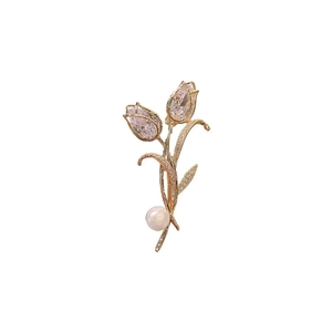Eleganter Tulpen-Brosche in Goldoptik mit glitzernden Zirkonia und Perlen-Akzent