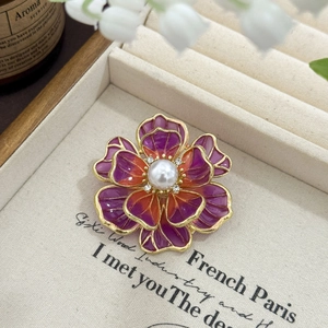 Elegant Peony Flower Brooch with Purple Enamel Petals and Pearl Center in Vintage Gold