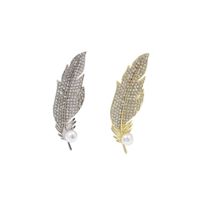 Elegant feather brooch pins in gold and silver with rhinestones and a white pearl