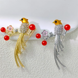 Vintage Magpie On Branch Brooch Alloy Rhinestone Enamel Imitation Artificial Pearl Flower Bird Lapel Pin Jewelry For Women Gift